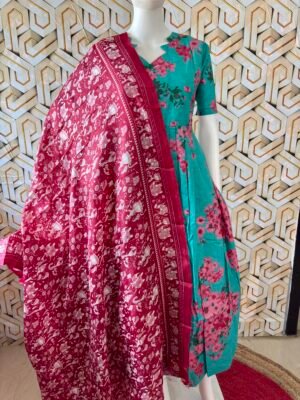Red kalamkari design dupatta