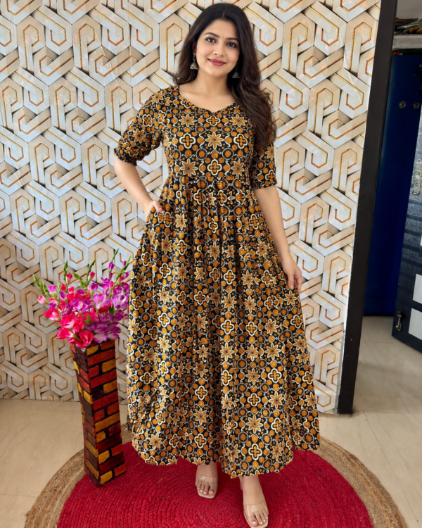 Black rangoli design maxi
